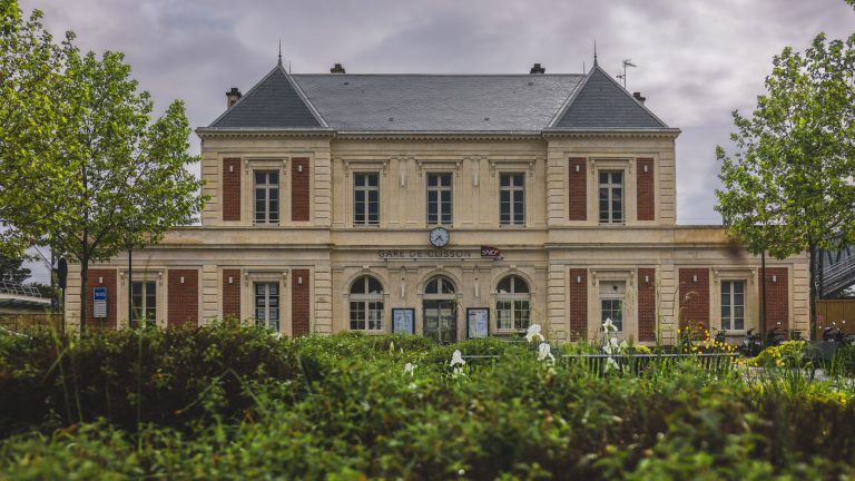 Hôtels pas chers près de la gare : ce que vous ignorez vraiment